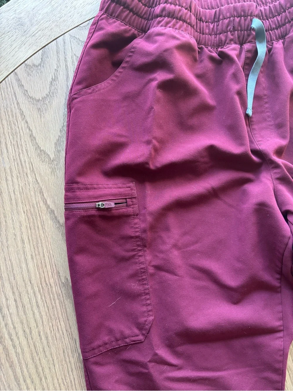 Figs Women Scrub Pants in Burgundy XL Tall - Picture 2 of 8
